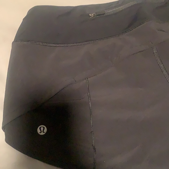 Lululemon Speed Up Short 2.5” - Picture 5 of 6